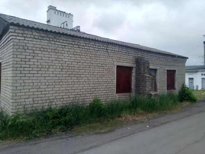 Нежилое здание 98,6 кв.м. в Воронежской обл., Таловский р-н, рп. Таловая, ул. Железнодорожная, д. 8"а"